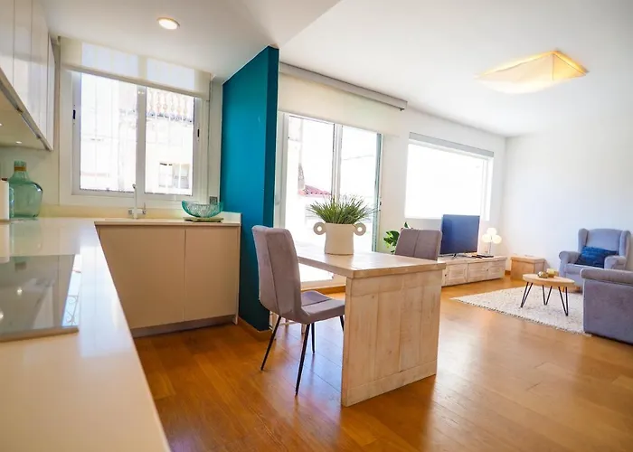 Elite Bonaire Penthouse By Hello Homes דירה סיטגס