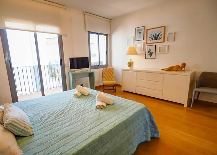 Elite Bonaire Penthouse By Hello Homes סיטגס